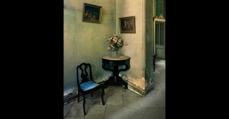 Muitas imagens do fotógrafo americano provocam a nostalgia do passado cubano (Imagem da BBC, usar apenas no respectivo material)  - Michael Eastman/BBC