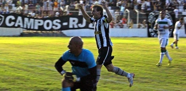 Túlio deixou sua marca nesta quinta-feira e chegou aos 995 gols, segundo sua conta - Reprodução/Twitter Botafogo
