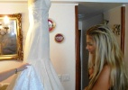 Modelo Ângela Bismarchi posta foto de seu vestido de noiva - Reprodução Twitter