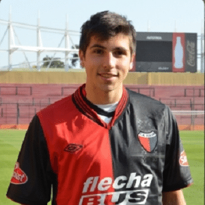Lucas Mugni, do Colón Santa Fé, que interessa ao Grêmio, segundo a edição do Olé deste sábado - Divulgação/Site Oficial do Colón
