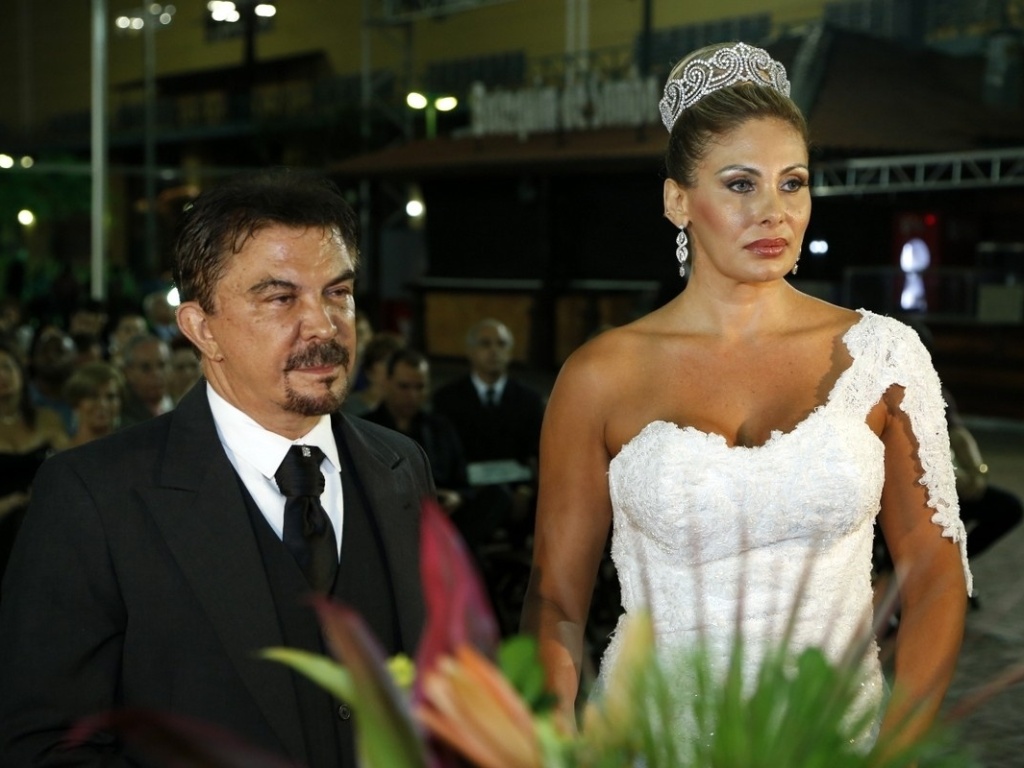 29.dez.2012 - Wagner de Moraes e Ângela Bismarchi durante casamento no Rio