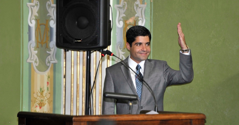1º.jan.2013 - O prefeito eleito de Salvador, Antônio Carlos Magalhães Neto (DEM), toma posse na Câmara Municipal