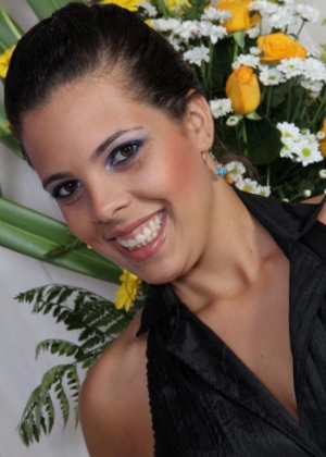 A estudante brasileira Helen Leite, 25, morreu durante um voo de São Paulo a Dallas, nos Estados Unidos, na última quarta-feira (2). As causas da morte ainda são desconhecidas - Reprodução/MB/Futura Press
