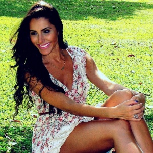Kelly Baron já foi candidata a Miss Brasil e Musa do Brasileirão