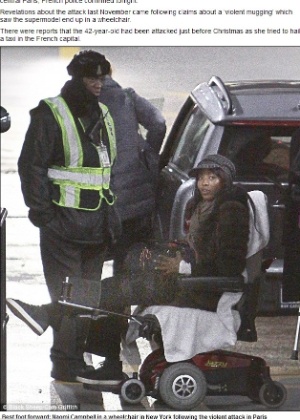 4,jan. 2013 Naomi Campbell aparece com a perna imobilizada em imagem do Daily Mail