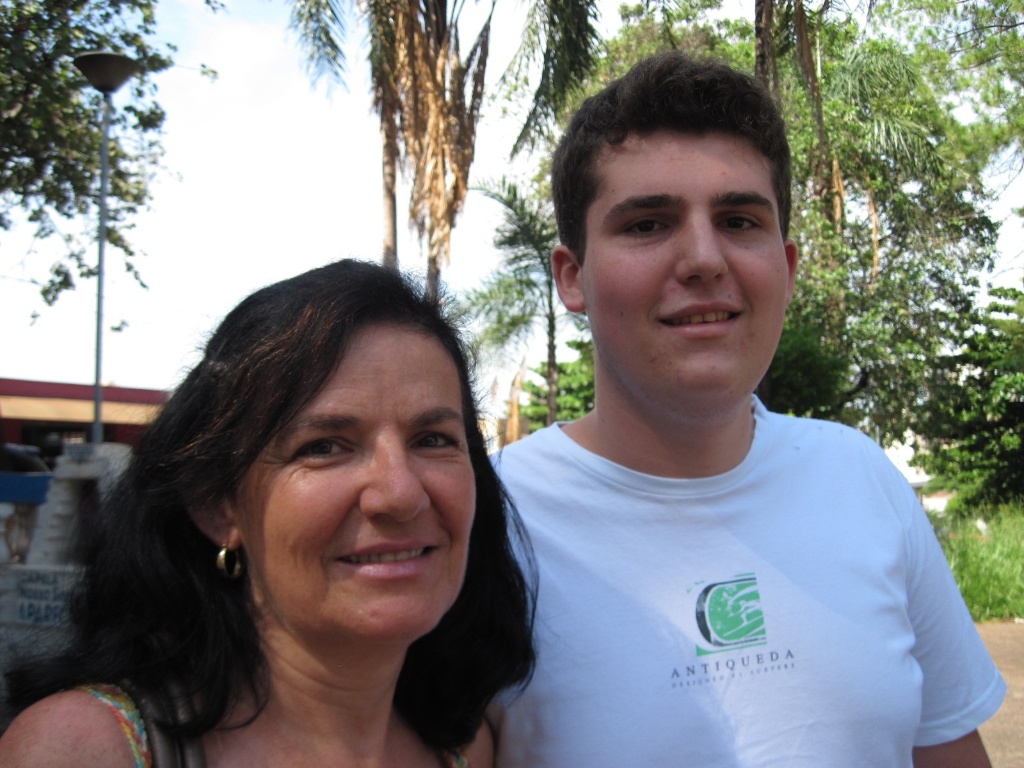 06.jan.2013 - Vinícius Teixeira Casatti, 18, que tenta uma vaga em geologia, foi a Ribeirão Preto na companhia da mãe, Marli - José Bonato/UOL