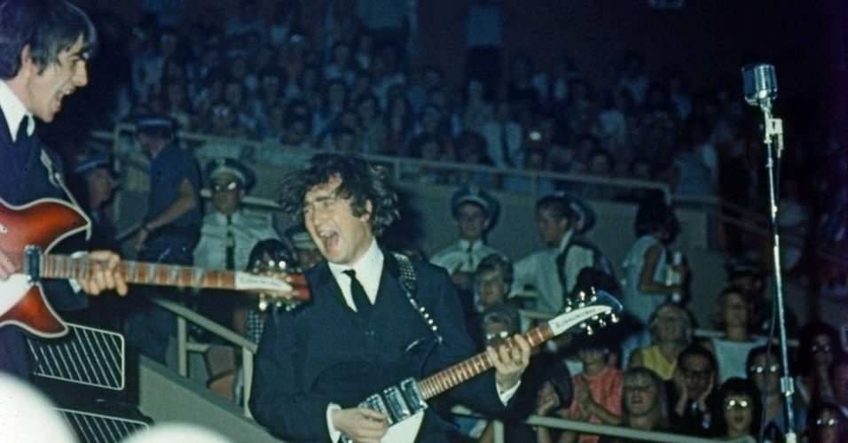 Uma coleção de fotos inéditas dos Beatles, feitas durante a primeira turnê do grupo nos Estados Unidos em 1964, vai a leilão na Grã-Bretanha em março - Dr Robert Beck/Omega Auctions/PA Wire