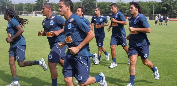 Marcelo Oliveira aproveitará jogo-treino para observar melhor o grupo celeste - Gabriel Duarte/UOL