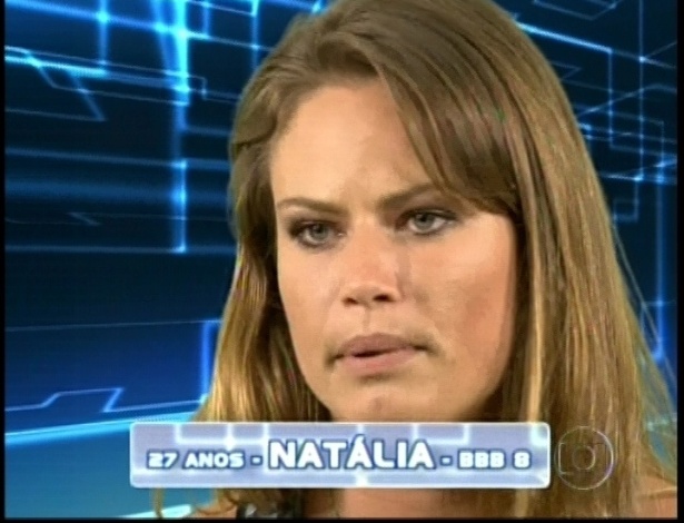 Natalia do BBB8 entra no BBB13