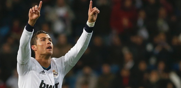 Cristiano Ronaldo comemora após abrir o placar pelo Real Madrid contra o Celta de Vigo - Juan Medina/Reuters