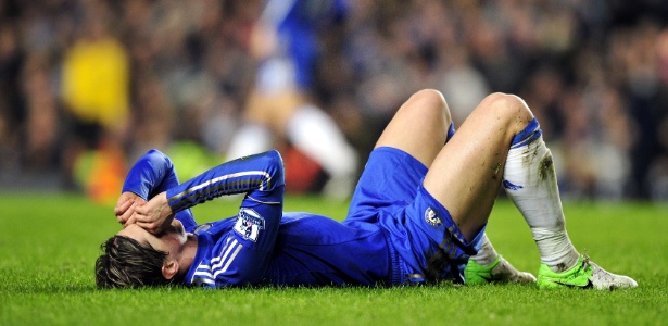 Fernando Torres foi titular durante a derrota do Chelsea para o Swansea - Glyn Kirk/AFP