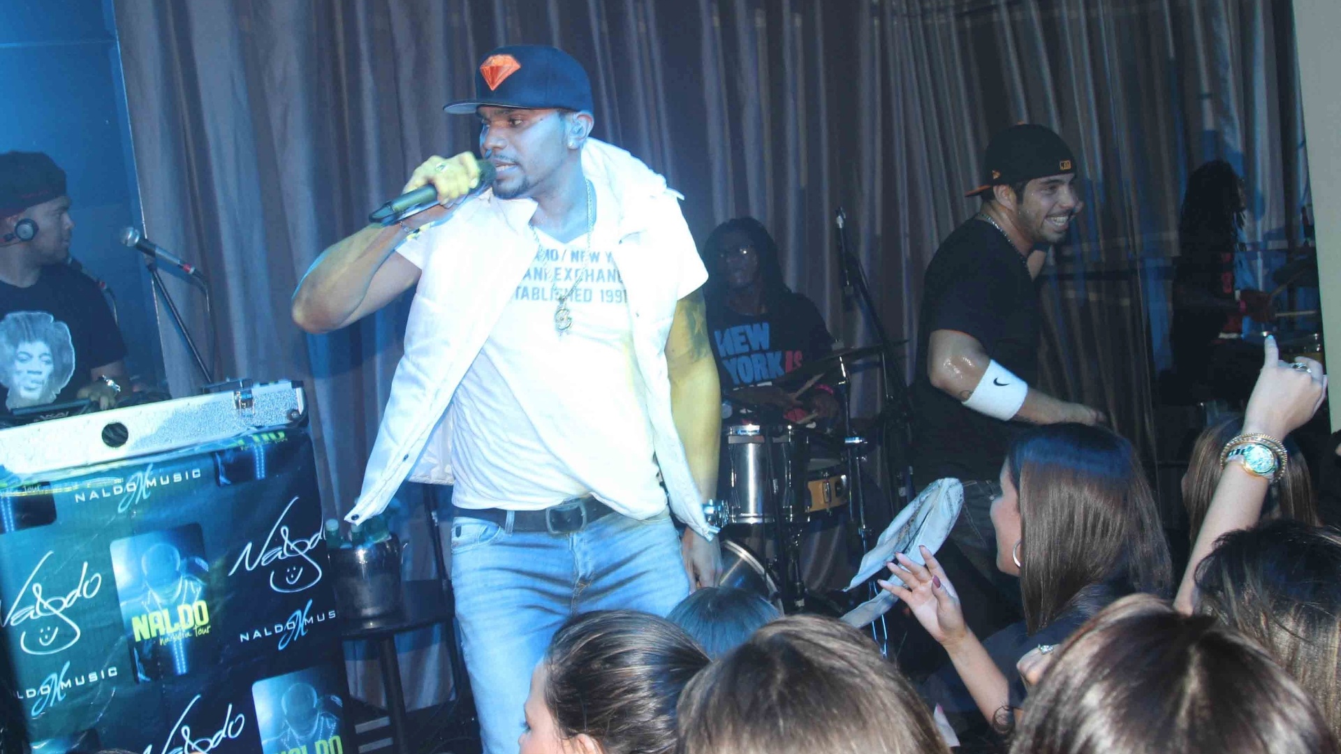 8.jan.2013 - Naldo se apresenta no Café de La Musique, em São Paulo. - Thiago Duran/AgNews