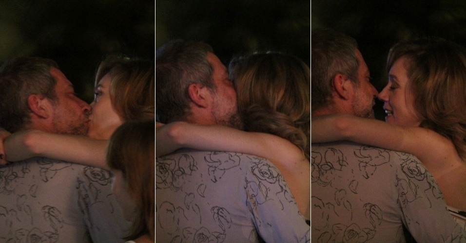 8.jan.2013 - Sorridente e com os cabelos curtos, a atriz Camila Morgado beija o namorado, Luiz Stein, no Rio