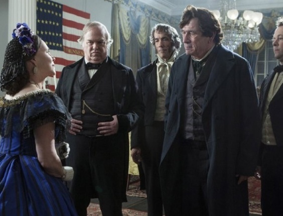 Sally Field e Tommy Lee Jones em cena de "Lincoln" - Divulgação
