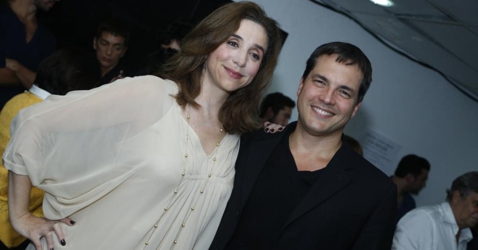 10.jan.2013 - Os atores Marisa Orth e Daniel Boaventura na estreia do musical "A Família Addams", no Rio. Na produção, eles interpretam o casal Gomez e Morticia - Alex Palarea e Roberto Filho/AgNews