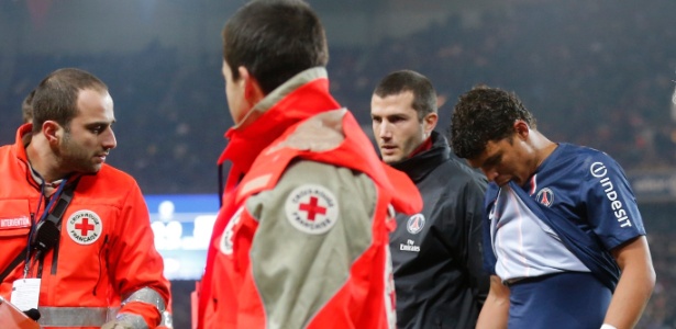 Zagueiro Thiago Silva sofreu lesão na coxa durante o empate sem gols com o Ajaccio - Benoit Tessier/Reuters