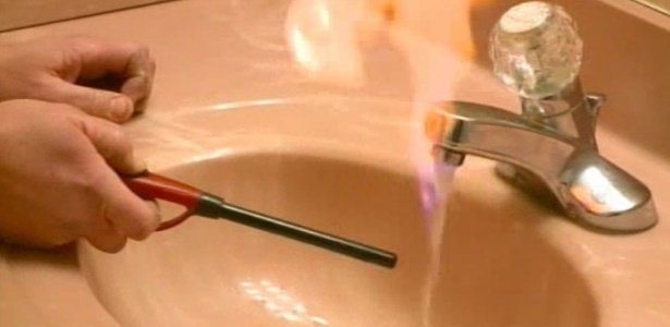Americanos já "inventaram" até torneira que dá água e fogo - Reprodução de vídeo/NBC