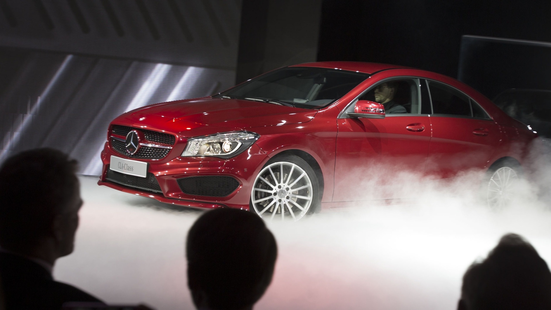 Mercedes-Benz CLA - AFP PHOTO / Geoff ROBINS