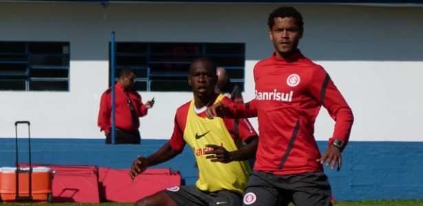 Treino de setor contra setor apontou Juan na equipe e Bolatti na vaga de Ygor, lesionado - Jeremias Wernek/UOL