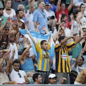 Torcedores com camisas do Rosario Central - REUTERS/Daniel Munoz