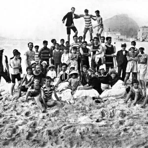 Fotos: Livro conta história da moda praia nas areias cariocas - 18