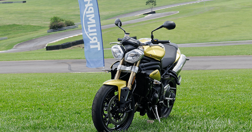 Triumph Speed Triple 1050i - Doni Castilho/Infomoto