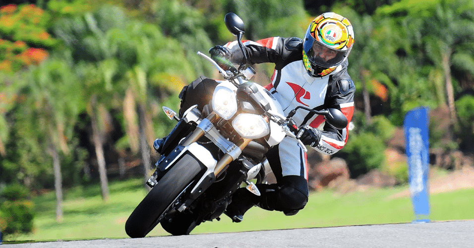 Triumph Speed Triple 1050i - Doni Castilho/Infomoto