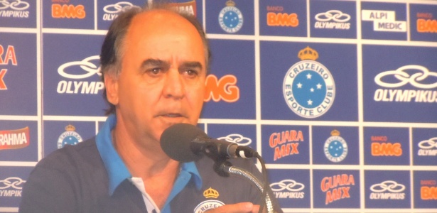 Marcelo Oliveira aprovou movimentação do ataque celeste durante jogo-treino - Gabriel Duarte/UOL