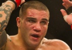 Sarafian aceita derrota e admite que ansiedade atrapalhou em sua estreia no UFC