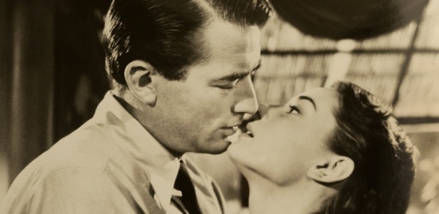 Audrey Hepburn beija Gregory Peck em cena de "Roman Holiday", de 1953 - REUTERS/Paramount Pictures/Handout