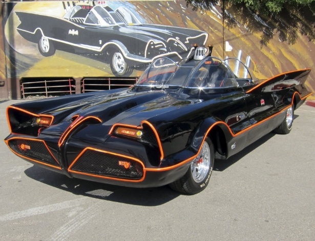 Batmóvel original da série de TV da década de 60 é exibido em Los Angeles - AP Photo/Courtesy Barrett-Jackson/George Barris