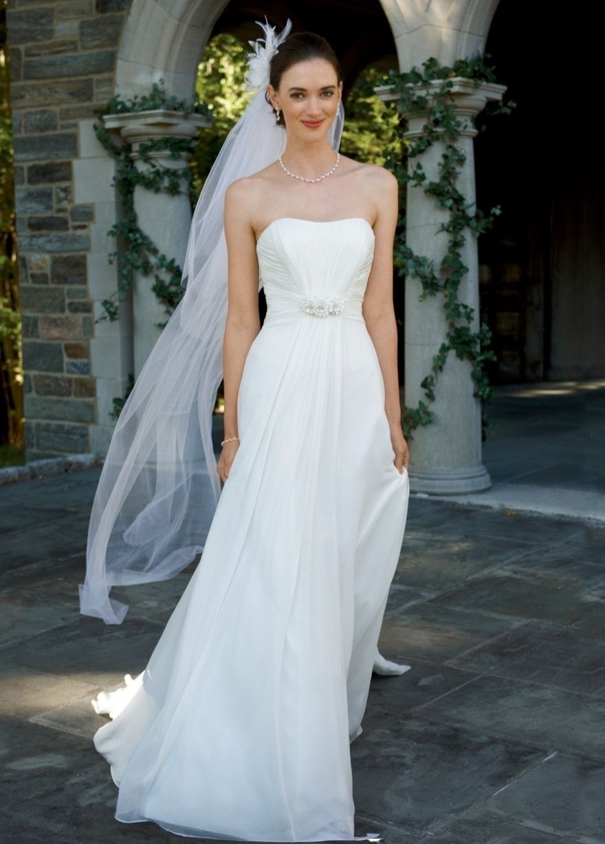 Imagem com opção de segundo vestido de noiva - David's Bridal - Divulgação/David's Bridal