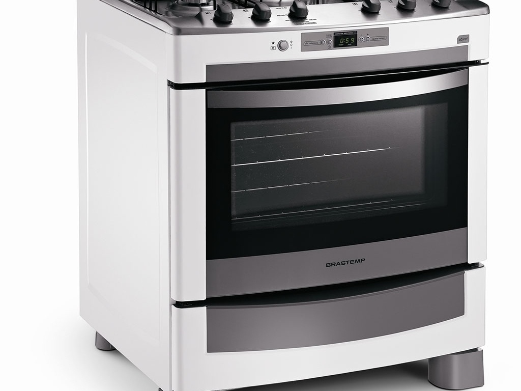 O fogão Ative! Timer Grill, da Brastemp (www.brastemp.com.br), é um modelo de piso, possui cinco bocas e o preço sugerido pela marca é R$ 1.799 I Preços pesquisados em janeiro de 2013 e sujeitos a alterações - Divulgação