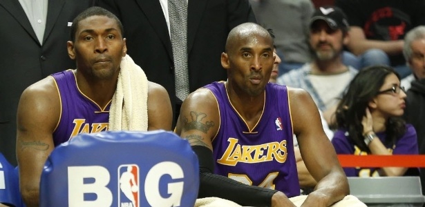 Metta World Peace e Kobe Bryant não serão mais companheiros nos Lakers - EFE/Kamil Krzaczynski