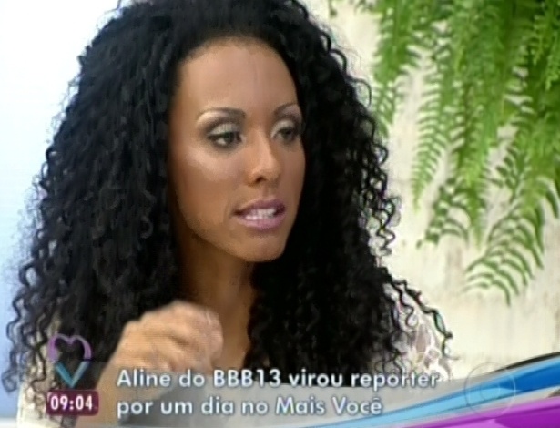22.jan.2013 - Aline fez matéria sobre o Forró de Maria Cecília, no Rio, para o programa 
