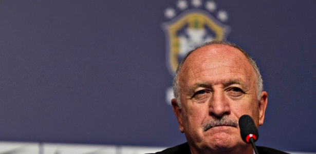 Técnico da seleção brasileira, Luiz Felipe Scolari diz que 'segue' o trabalho de 50 jogadores