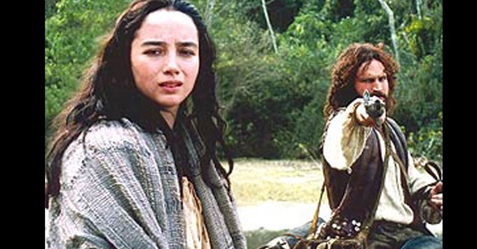 23.jan.2012 - Simone Spoladore interpretou Oribela no longa "Desmundo", de Alain Fresnot (2002). O primeiro trabalho como protagonista mostra uma atriz segura e carismática. Ela é o grande trunfo do filme - Reprodução