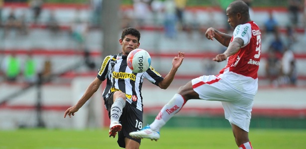 Jadson foi revelado pelo Botafogo no ano de 2013 - Fernando Soutello/AGIF