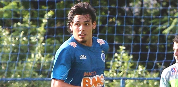 Ricardo Goulart se destacou no Goiás em 2012, mas vem tendo dificuldade no Cruzeiro - Denilton Dias/Vipcomm
