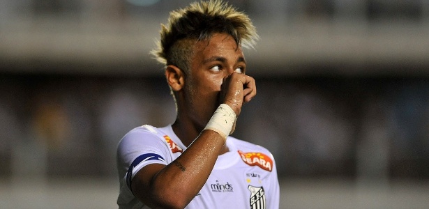 Neymar vê grande pressão sobre Brasil na Copa