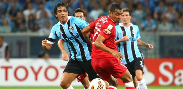 Moreno atuou contra a LDU e integrou o grupo do Grêmio no jogo contra o Flu no Rio - Lucas Uebel/Preview.com
