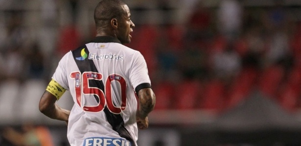 Vasco mantém contrato com a Penalty, mas busca patrocinador para lugar da Eletrobrás - Marcelo Sadio/vasco.com.br