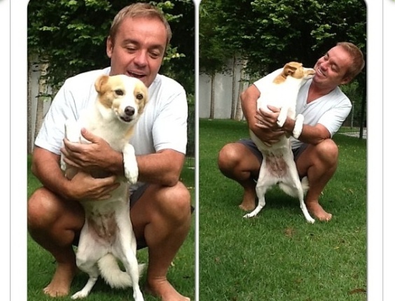 31,jan.2013 Gugu Liberato brinca com a cadela Vitória em imagem divulgada no Instagram