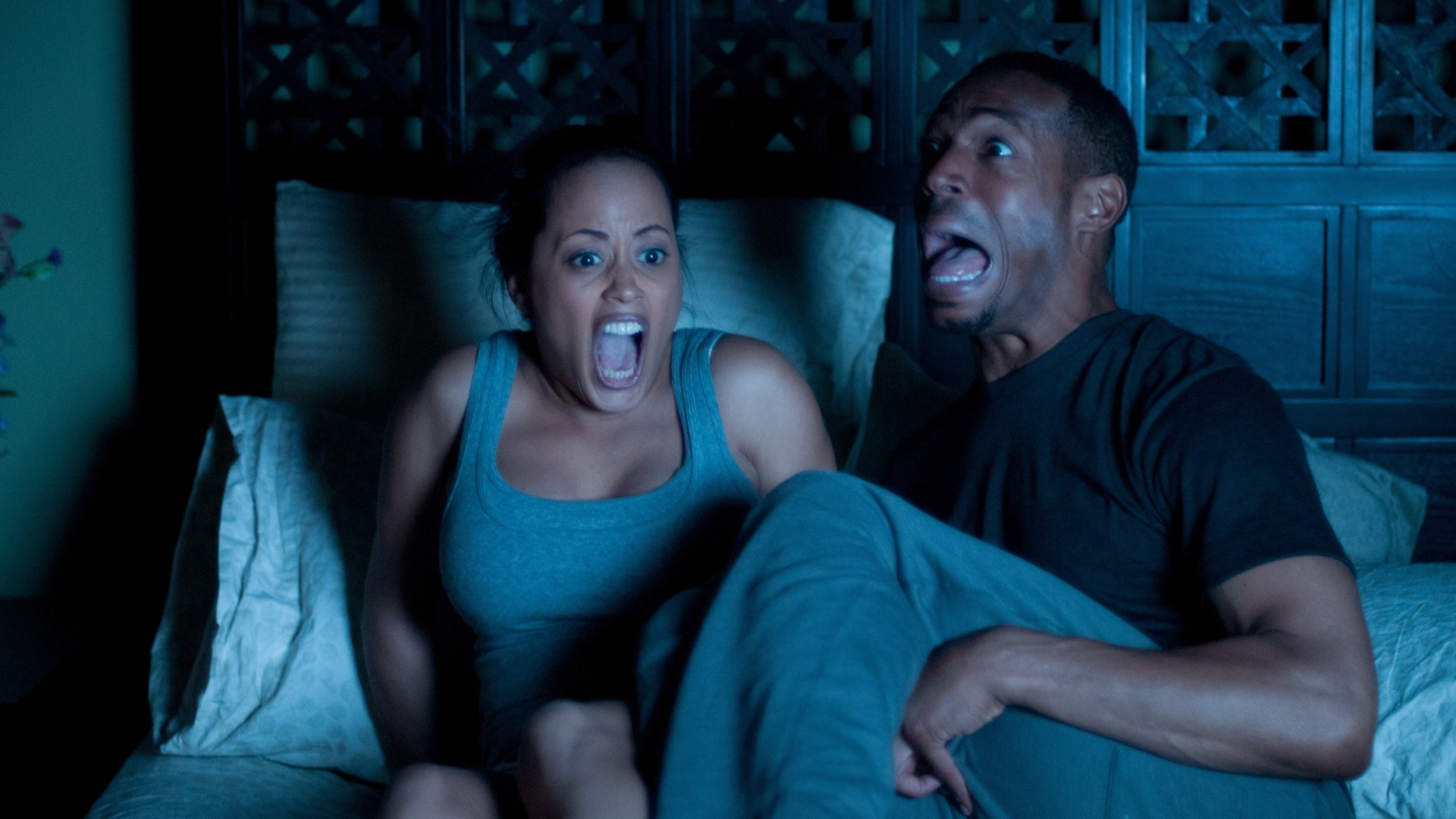 Cena do filme "Inatividade Paranormal", paródia estrelada por Marlon Wayans sobre a série de terror "Atividade Paranormal". A direção é de Michael Tiddes - Divulgação / Playarte
