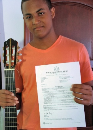 Plínio Fernandes, 18, de Itanhaém (SP), é aceito na Royal Academy of Music, em Londres  - Divulgação/Prefeitura de Itanhaém
