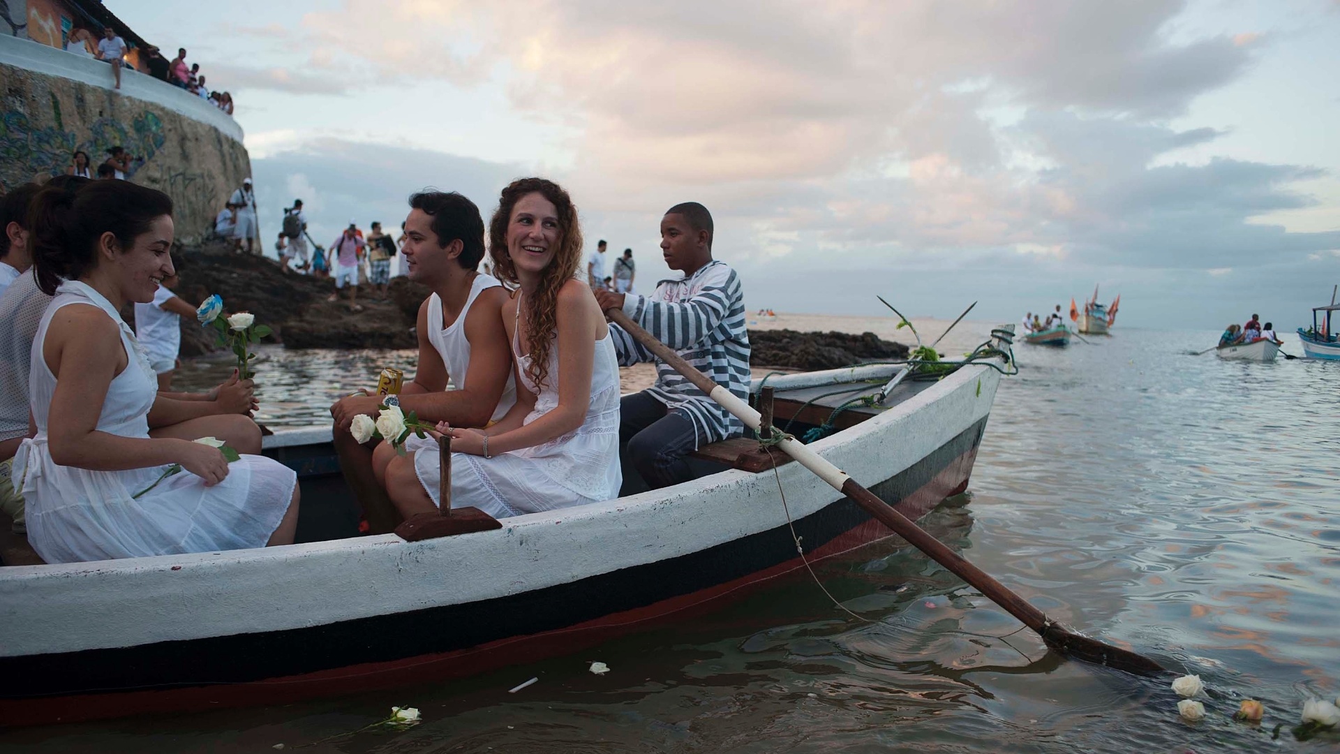 2.fev.2013 - Festa de Iemanjá, em Salvador - João Alvarez/UOL