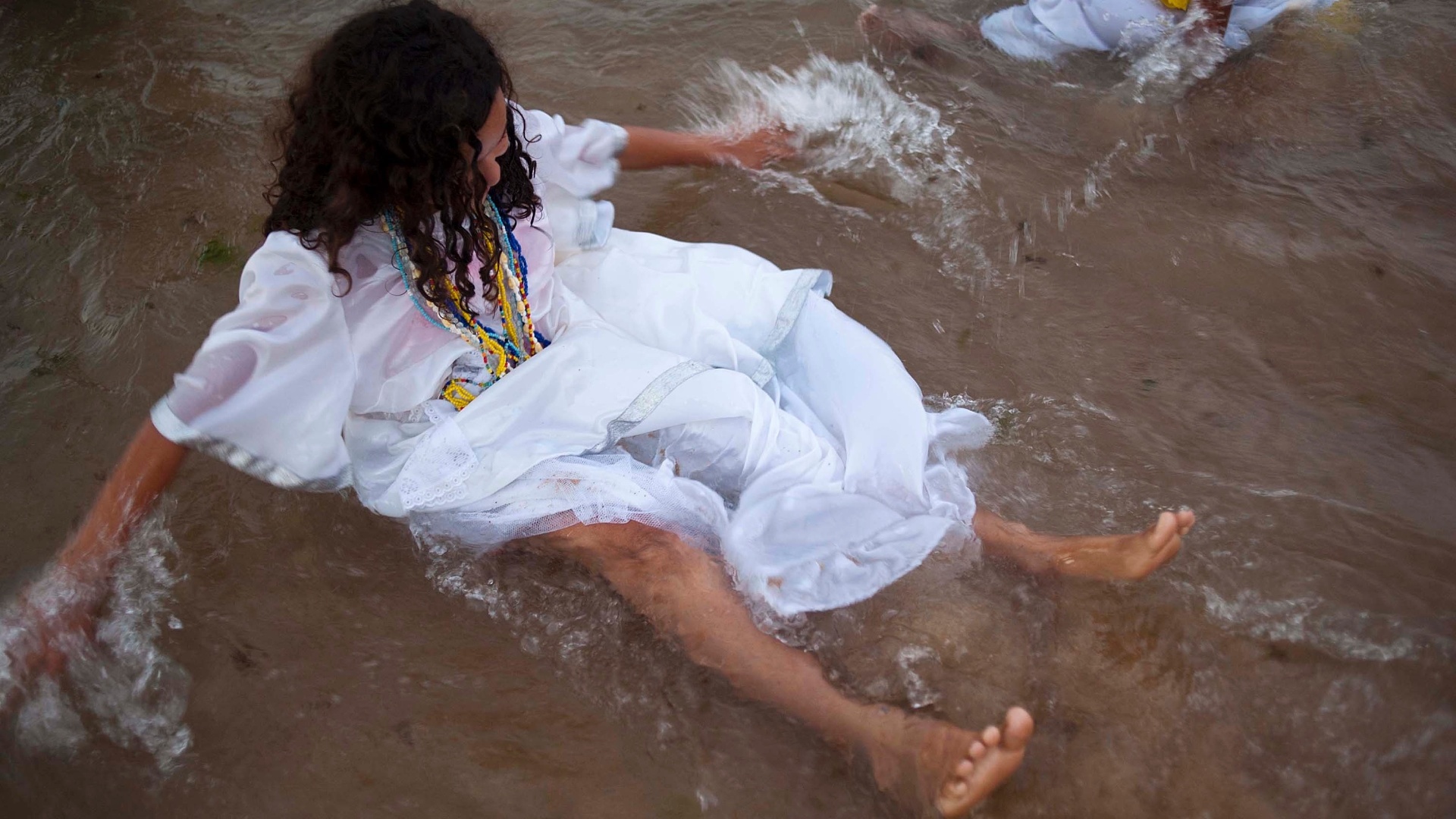 2.fev.2013 - Festa de Iemanjá, em Salvador - João Alvarez/UOL