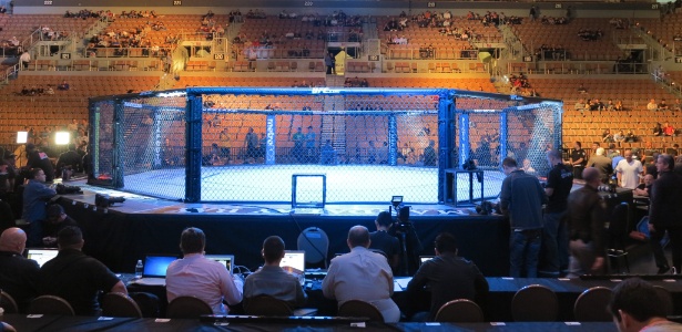 O evento antecederia o UFC 209, que ocorrerá em Las Vegas - Jorge Corrêa/UOL
