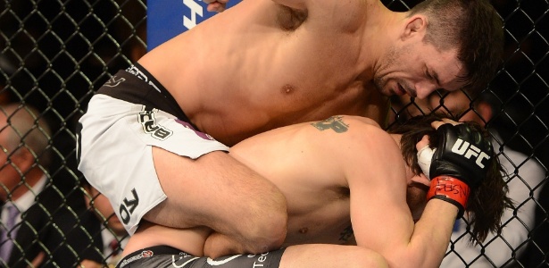 Demian Maia dominou o combate contra Jon Fitch e venceu por pontos no UFC 156 - Donald Miralle/Zuffa LLC/Zuffa LLC via Getty Images