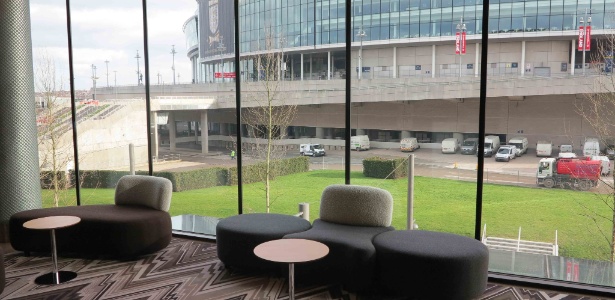 Hotel da seleção brasileira tem vista para Wembley, local da partida desta quarta-feira